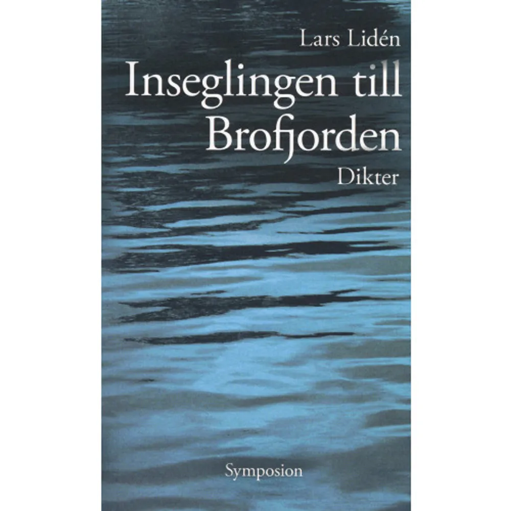 vit, när dörren är öppen jag tittar på trädet i vattnet det hänger i sina kedjor ett hänge med ljusröda pärlor just så, ett glasmjöl pudrat på huden, en lång räcka av olika klådor sanden faller i linje, en båge i kanten av muren, den som sjunker Lars Lidén är född 1965 i Göteborg. Insegling till Brofjorden är hans fjärde diktsamling.    Format Häftad   Omfång 106 sidor   Språk Svenska   Förlag Brutus Östlings bokf Symposion   Utgivningsdatum 2006-10-01   ISBN 9789171397423  . Böcker.