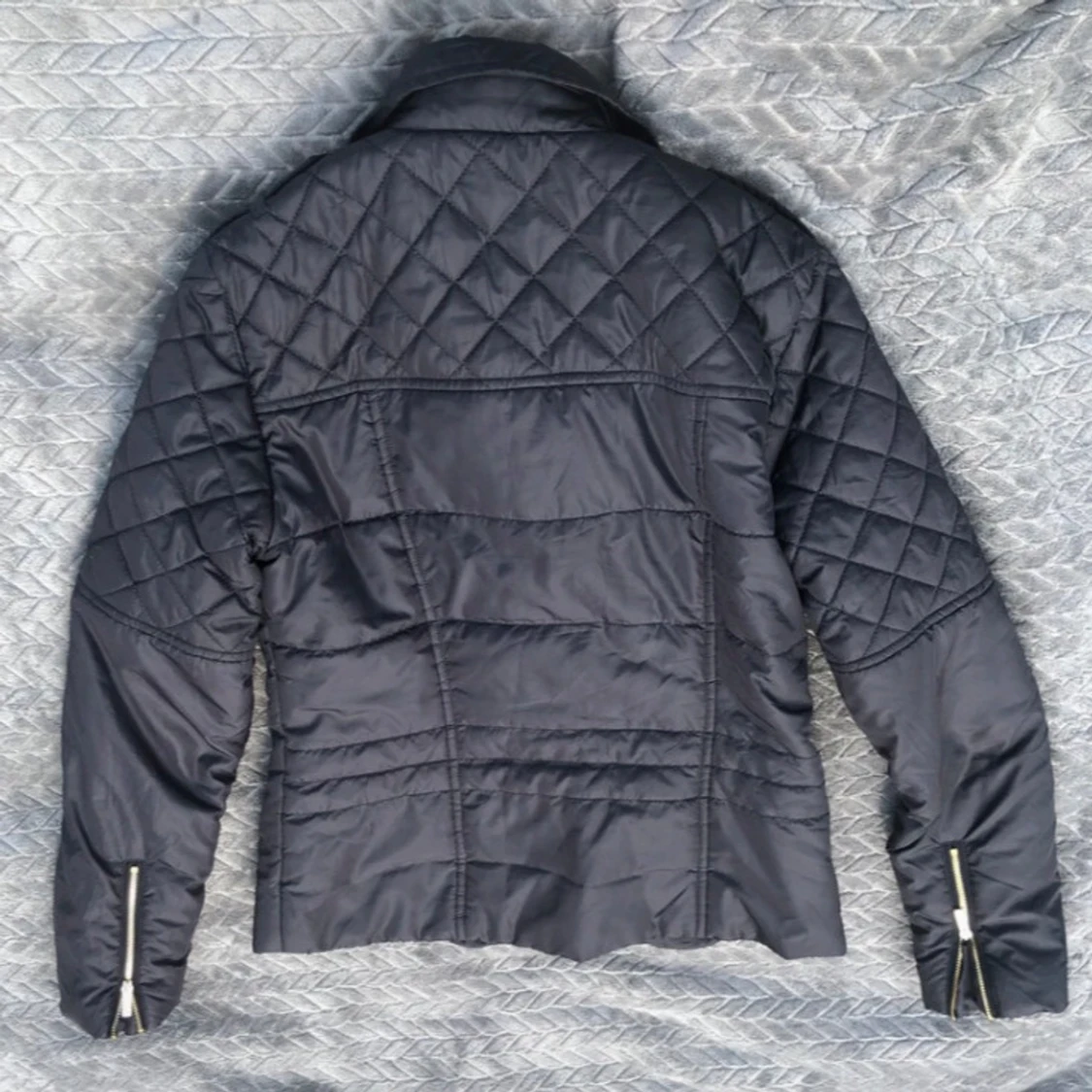 Svart MC Pufferjacka från NLY Trend - 90