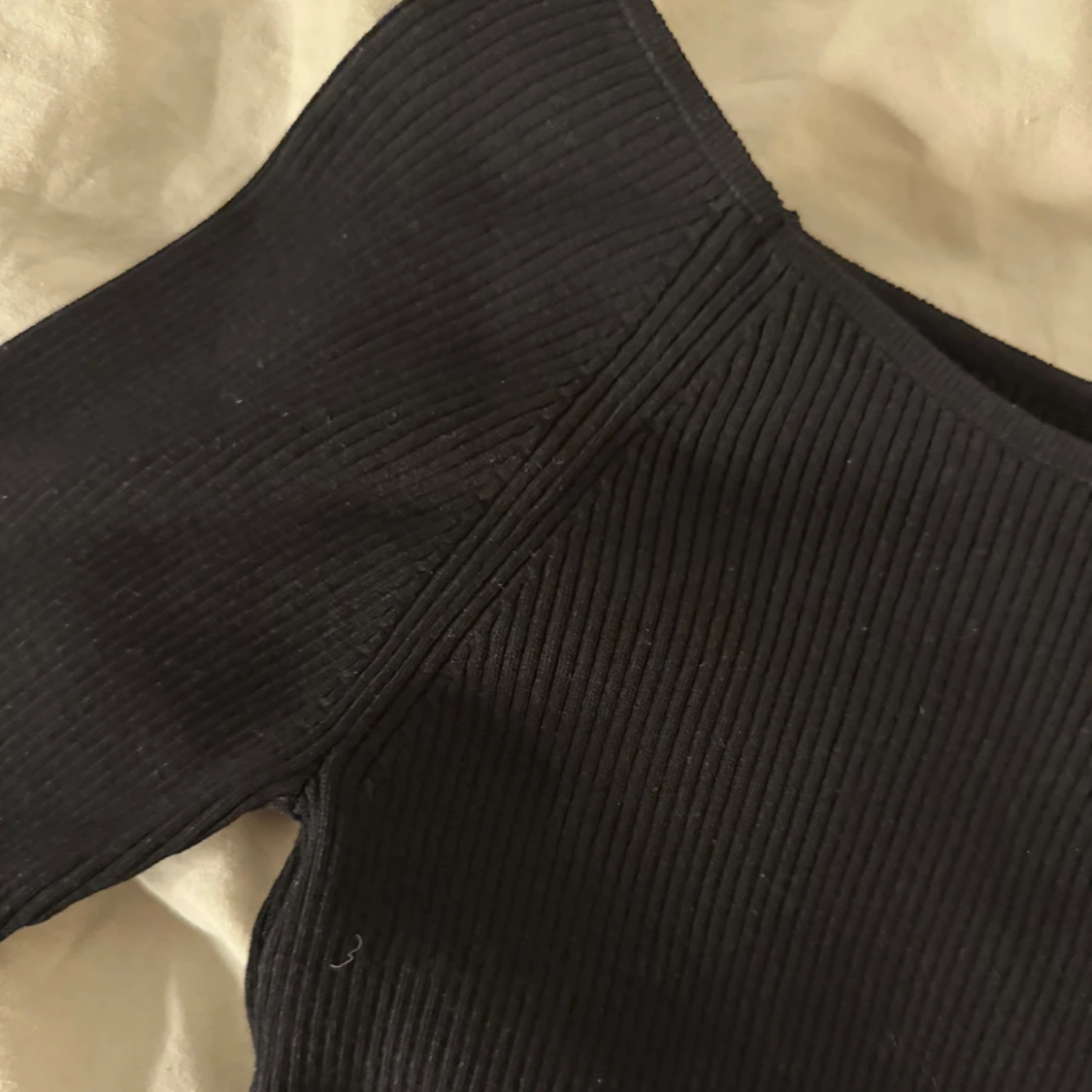 Svart ribbad topp från Lindex - 90