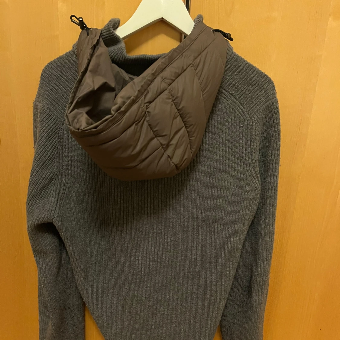 Eftertraktad jacka från Massimo Dutti - 90