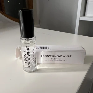 Parfym- I dont know what - Märket: D.S durga, 7,5ml endast testat en gång, 10ml kostar mellan 750-900kr. 