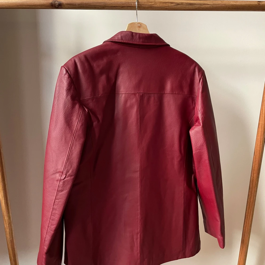 Röd skinnjacka  - 91