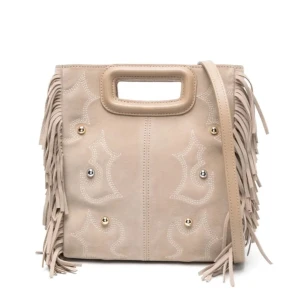 Beige maje väska - Jag säljer denna jätte snygga maje väskan för att den kommer inte till användning längre och jag vill köpa något nytt. Den är grå med silvriga och guldiga detaljer. Den är i bra skick. Kom privat för mera bilder på väskan så skickar jag det. 