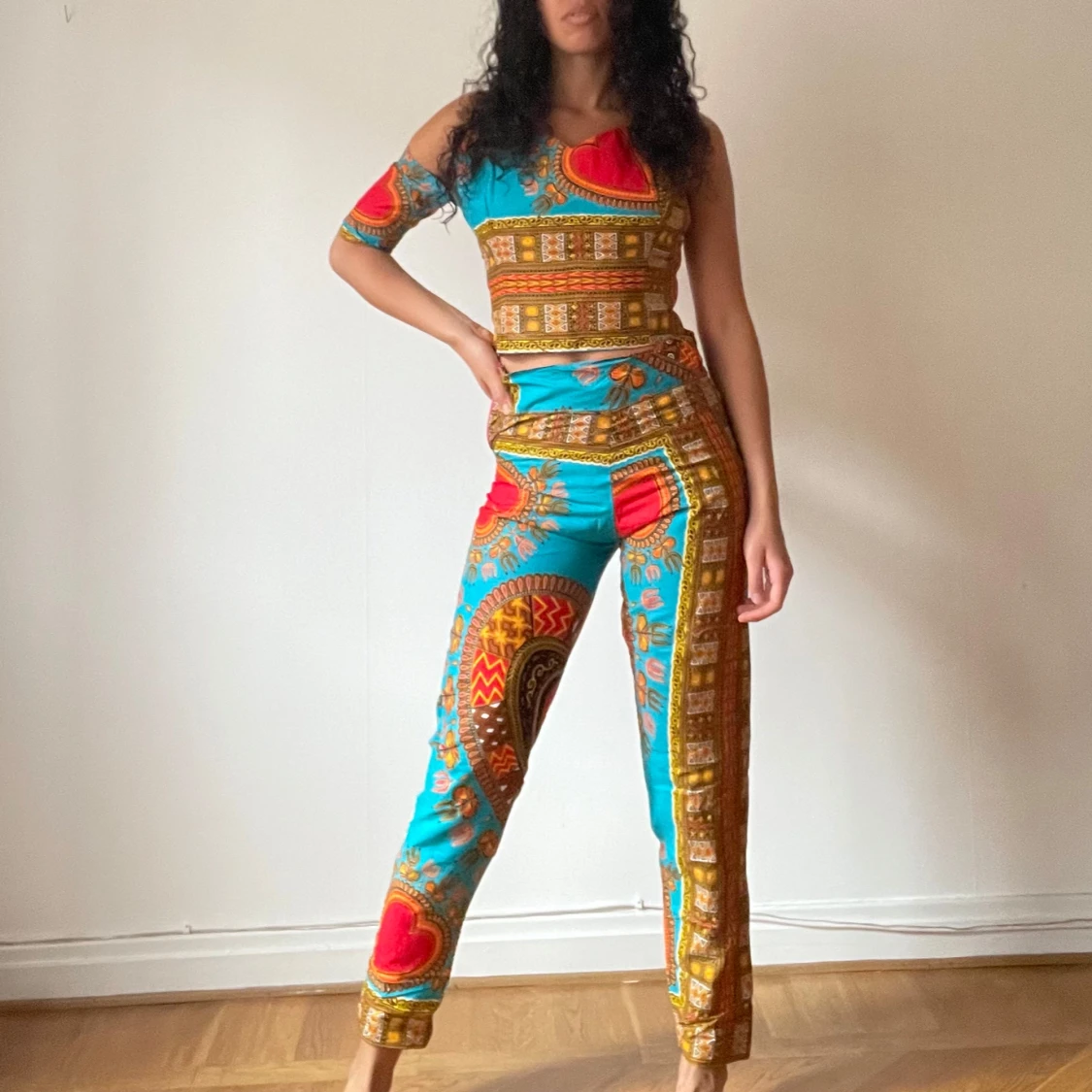 Handsydd gambiansk är set