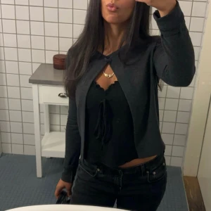 Kofta Gina tricot - Superfin kofta från Gina i super skick