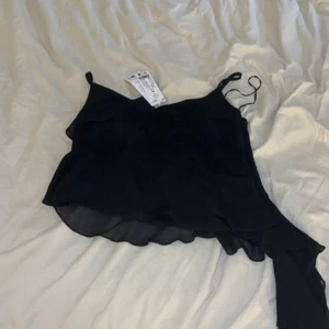 Linne från Gina Tricot - Ny med prislapp 