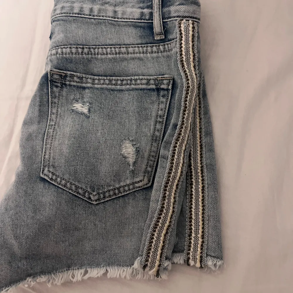 Jätte fina Blåa jeans shorts ✨🫶🏻storlek 34.skriv för mer information 💗. Shorts.