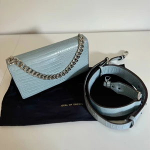 Ideal of sweden väska - Helt ny väska, aldrig använd. Plast fortfarande kvar på knapp. Super fin men inte använd sen köpt (köpt för ca 1 år sen och finns inte kvar på hemsidan). 