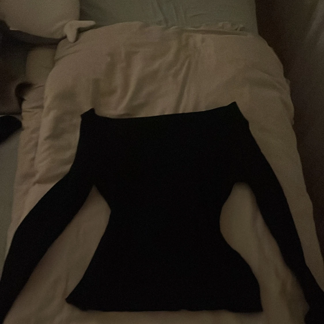 Svart långärmad tröja