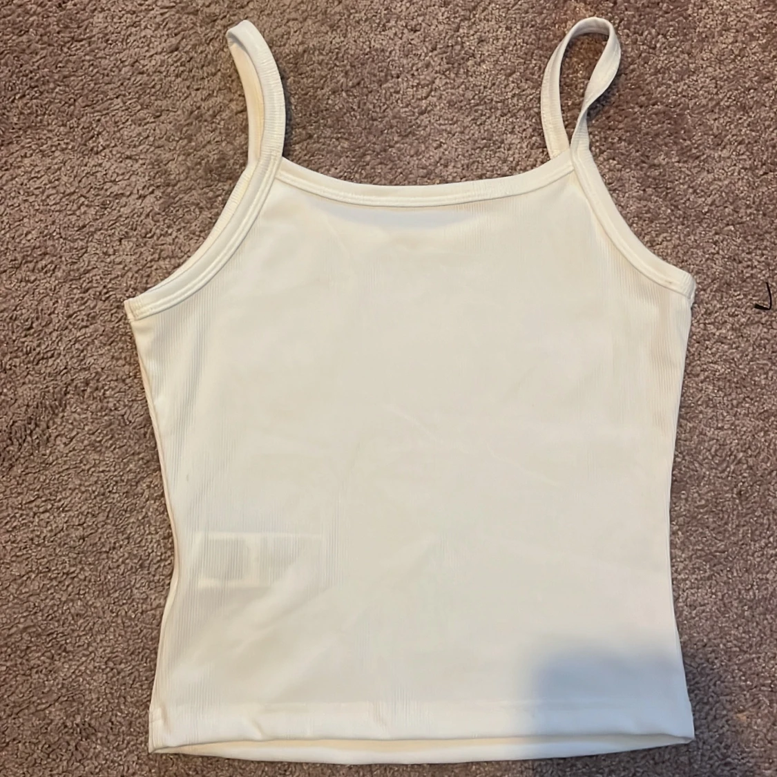 Vit ribbad linnetopp (OBS) oanvänd! - 90