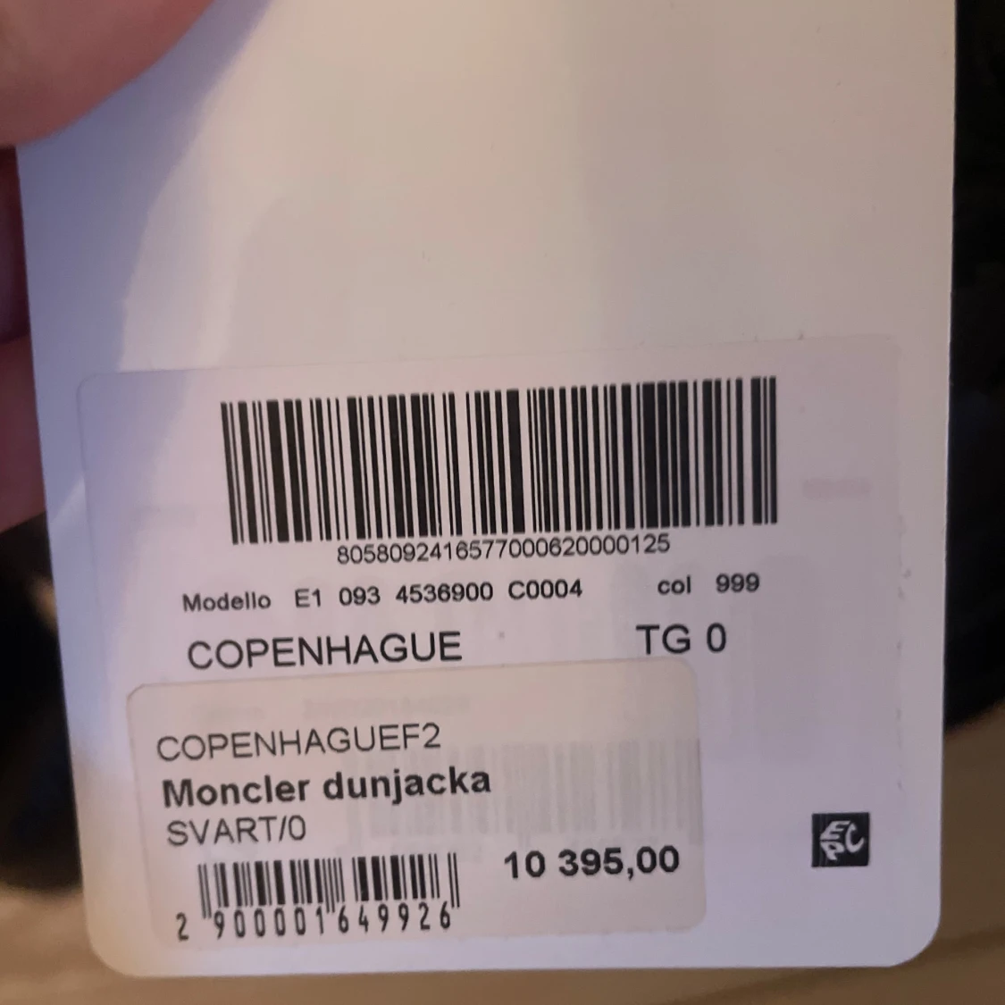 Svart dunjacka från Moncler - 92