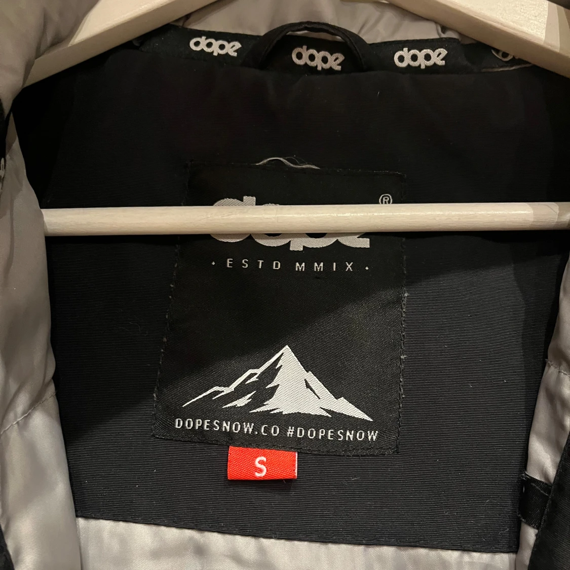 Svart jacka från Dope - 91