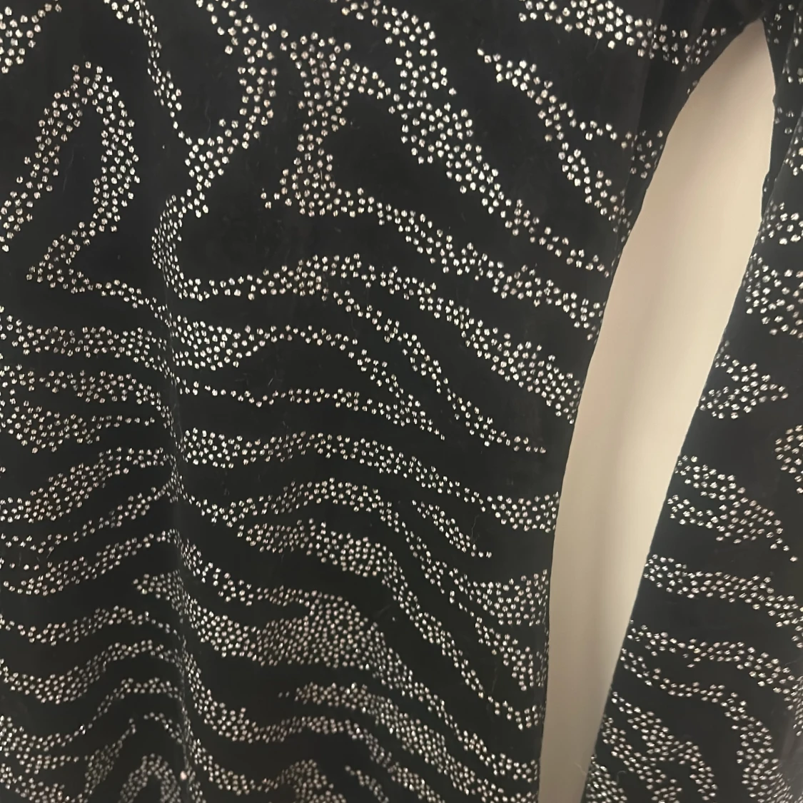 Svart glittrig klänning från H&M Divided - 93