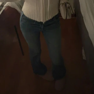 Bootcut jeans - Kommit till användning ett fåtal gånger, american eagle