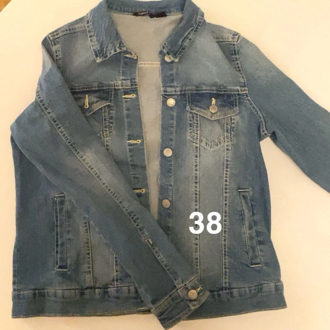 Flertal jackor i olika färger och stilar! - 90