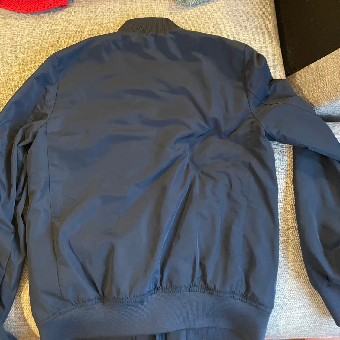 Mörkblå bomberjacka från Hilfiger Denim - 92