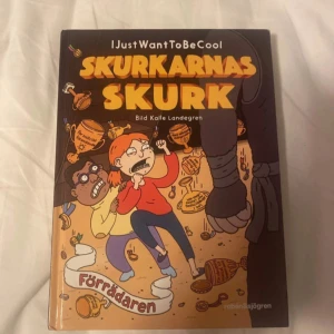 Skurkarnas Skurk: Del 2 - Förrädaren - Ijustwanttobecools bok! Den är signerad av Joel, Emil och Viktor i Ijustwanttobecool!