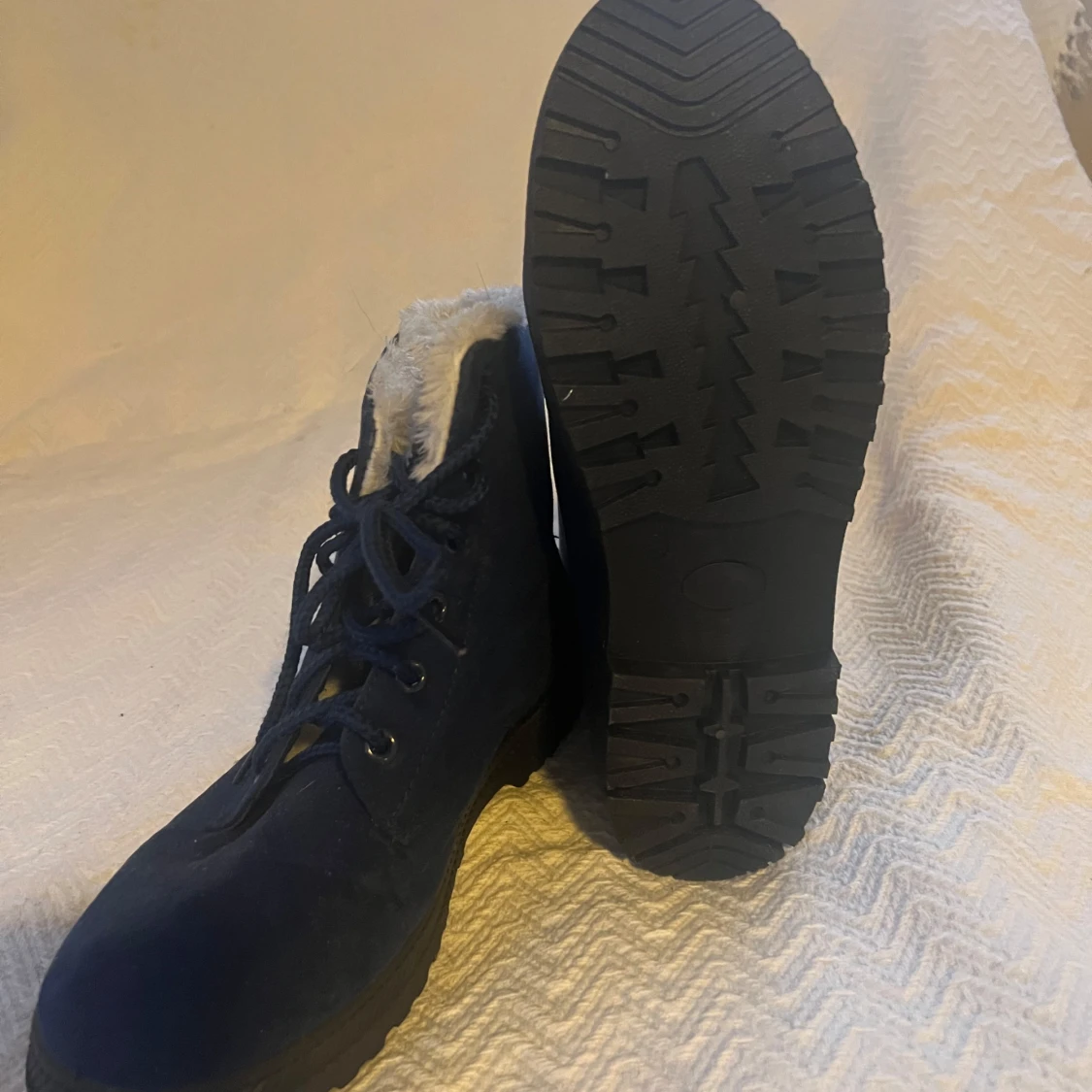 Mörkblå kängor med foder - 90