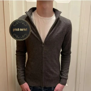 Cashmere tröja, arrow - En cashmere tröja från märket arrow. Tröjan är i storlek M men sitter som S. 