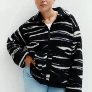Hm teddyjacka / jacka i pile !LÄS FÖRST! - Super snygg populär zebra teddy jacka/kofta från HM i storlek XS. Går ej att köpa från HM längre. Använd bara en gång,nyskick!! Köp via Vinted kontakta privat för mer info !!BILD EJ MIN!!