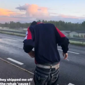 🪓INTRESSEKOLL🪓 Adidas jacka - Kollar om någon är intresserad av min adidas jacka då jag inte använder den längre😔, köpte den i början av förra sommaren o inte använt den sen november❄️❄️(jag är 175 och den sitter bra men baggy) kan diskutera priset💸