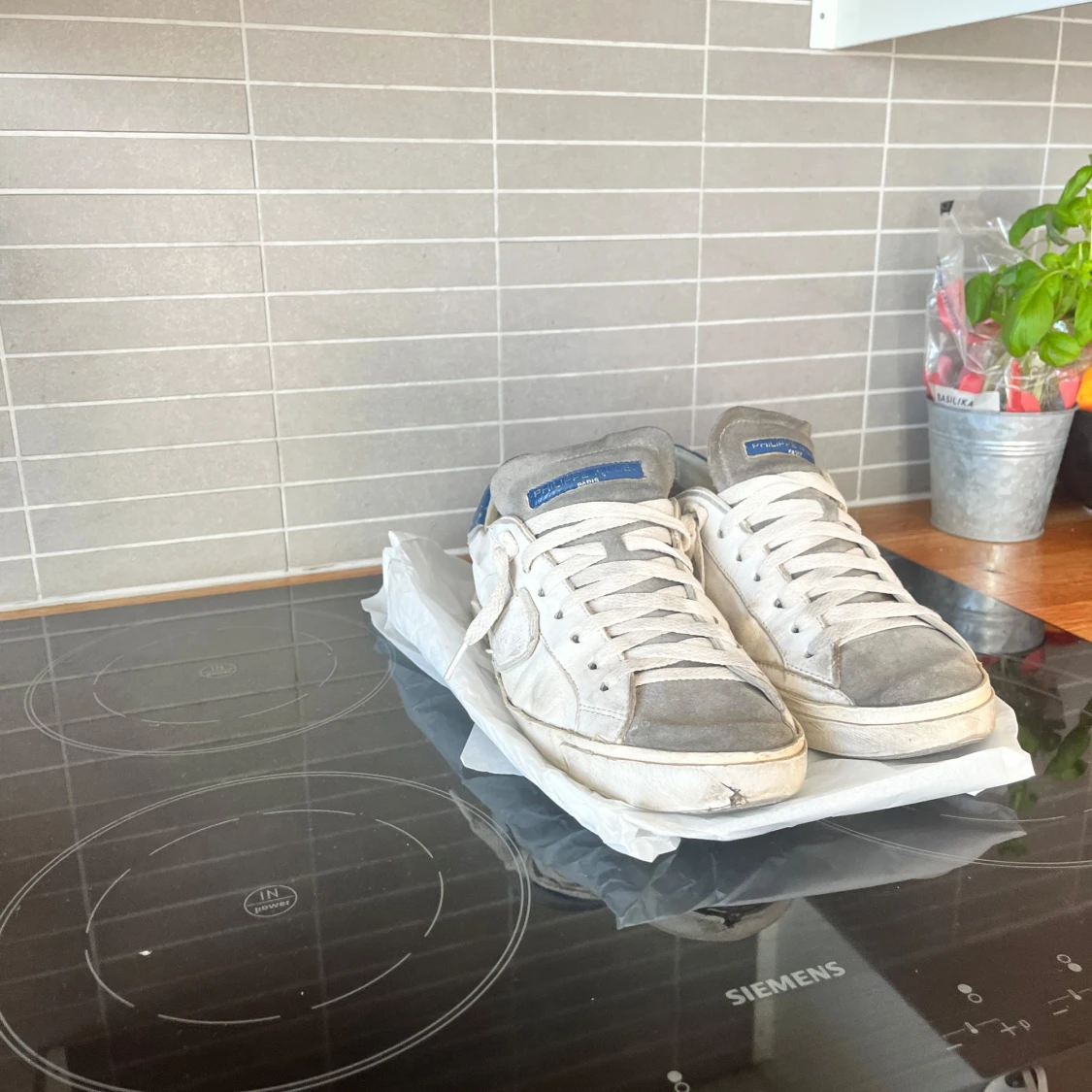 PHILIPP MODEL MED TEXT UNDER!! - 90