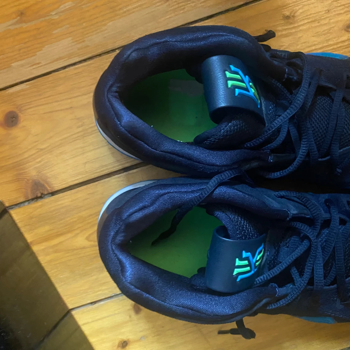 Nike Kyrie Irving sneakers - 92