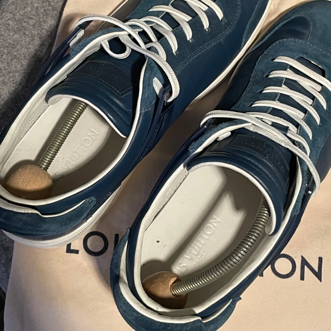 Louis Vuitton Skor - 92