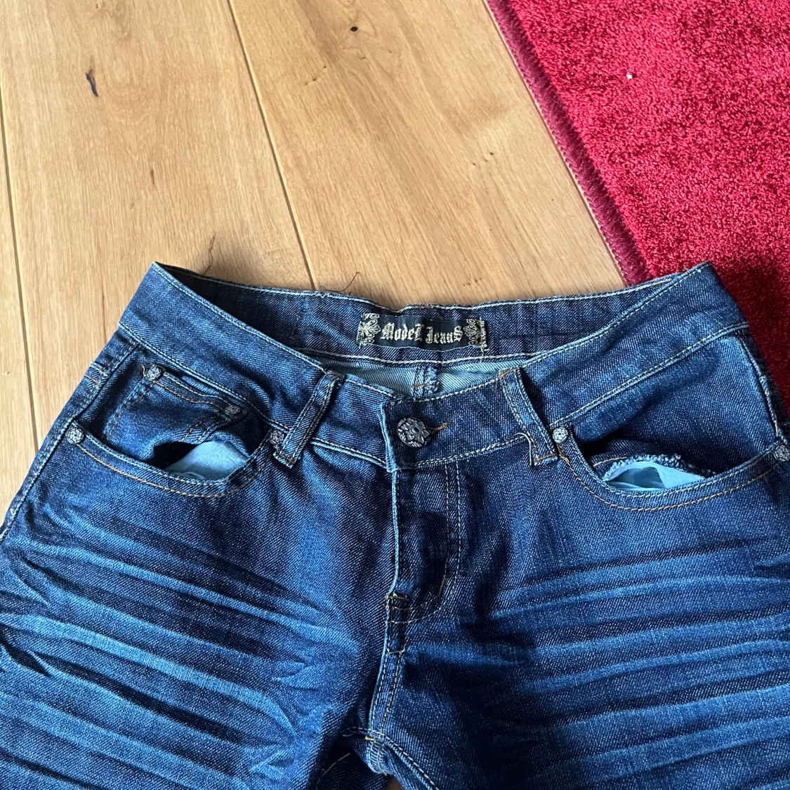 lågmidjade flare jeans - 91