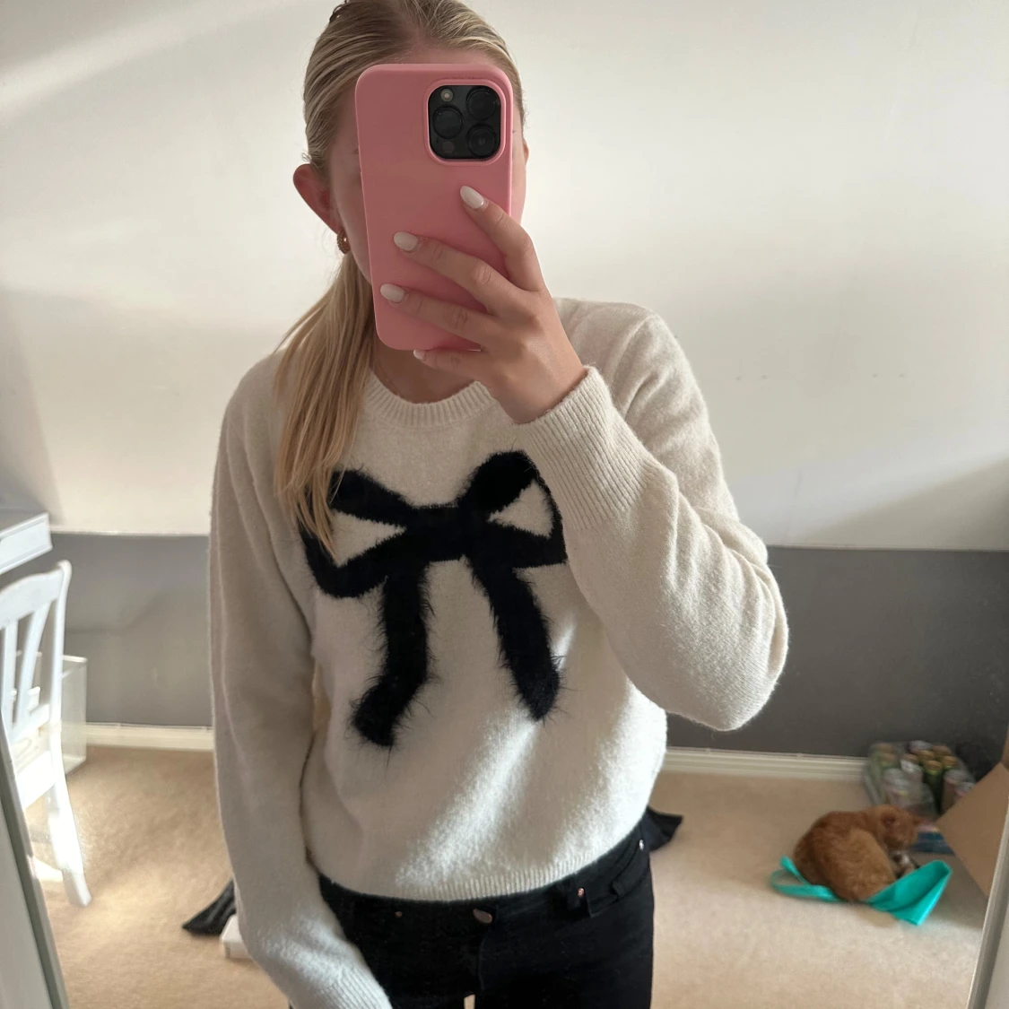 Stickad tröja med rosett🖤