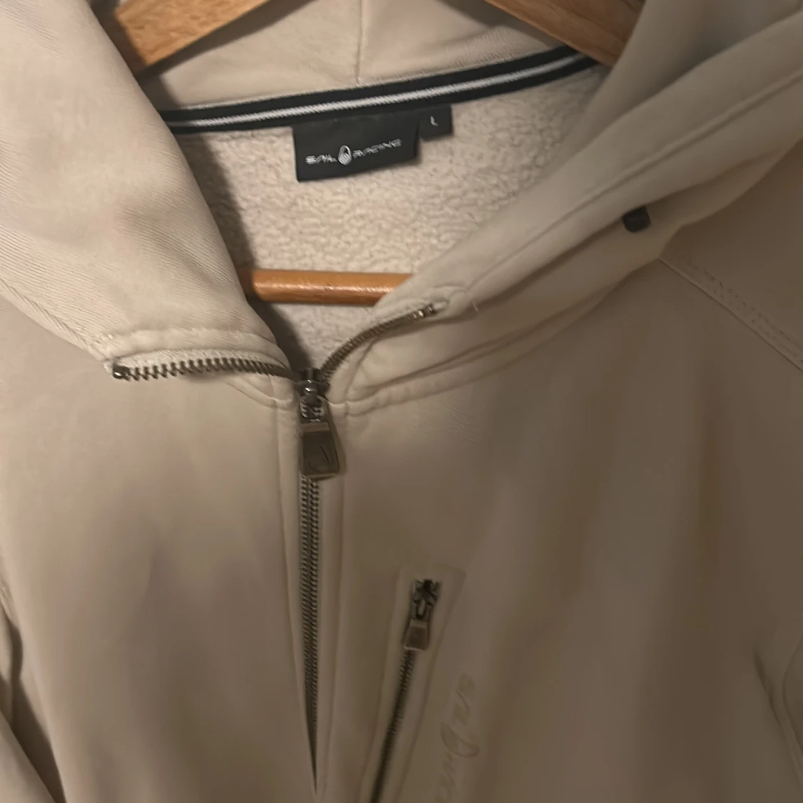 Skön ziphoodie till hösten - 90