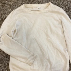 Stickad tröja - Stickad tröja