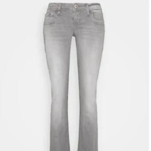 Gråa ltb jeans - Insydda så sitter som en 27/32, kan byta mot ett par andra ltb spelar ingen roll färg❤️❤️❤️