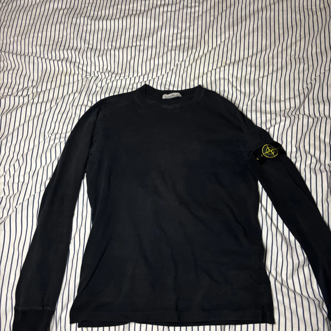Svart långärmad tröja Stone Island
