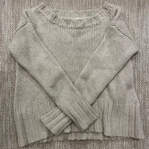 Beige stickad tröja från Zara - Fin stickad tröja.❤️