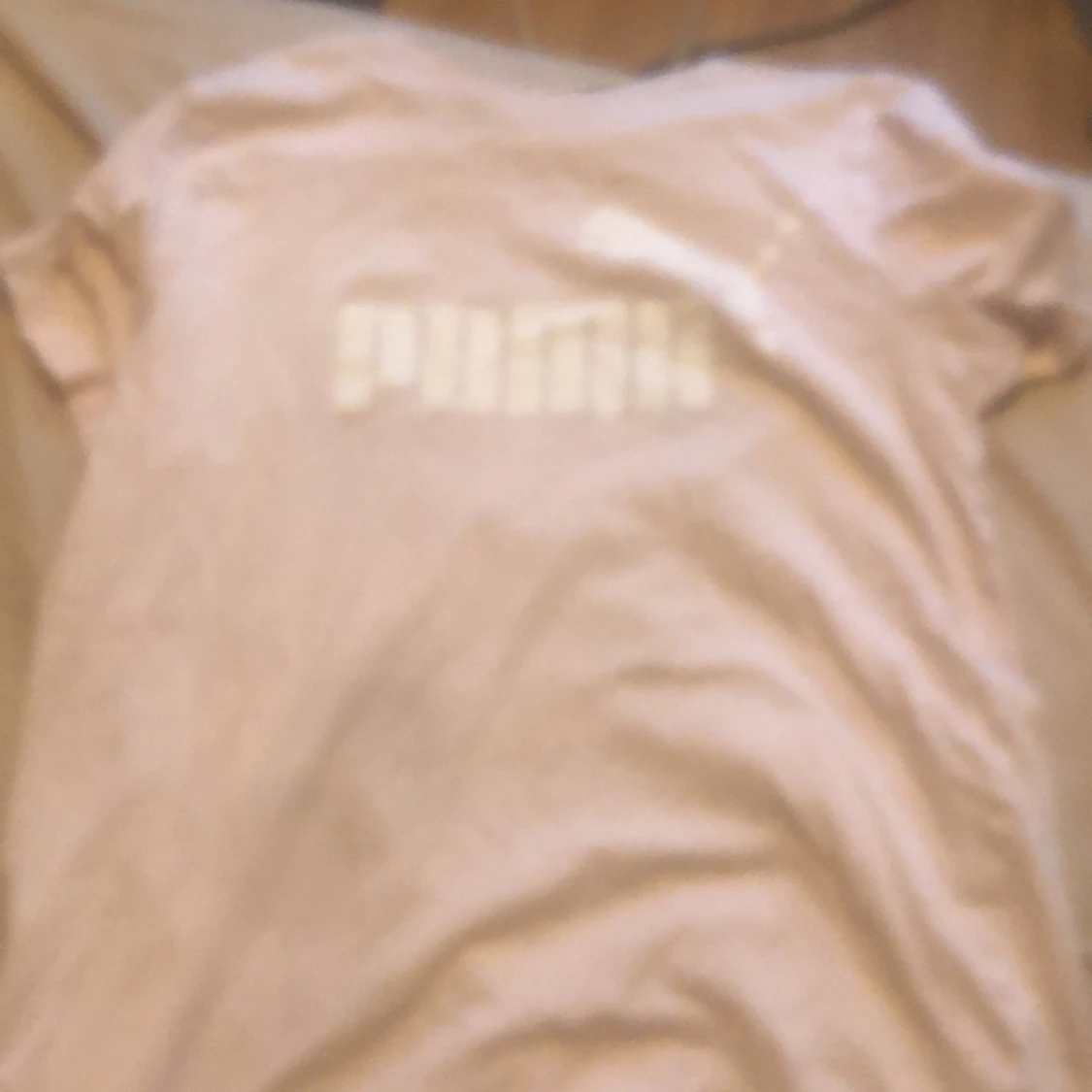 Svart stickad  tröja i stl 134. En vit toppa  i stl s en start kofta som man Jana Knyta åt sidan . En maibu tröja i storlek  S och är overzized  - 93