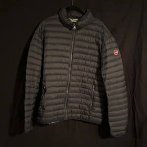 Colmar Jacka - Colmar Jacka i  Storlek L i bra skick! Bara att skriva vid funderingar eller om ni har prisförslag!