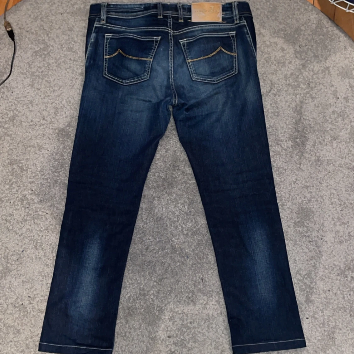 Mörkblå jeans från Jacob Cohen - 90