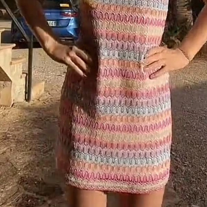 Cool färgglad klänning - Supersnygg klänning med halterneck💖 Knappt använd