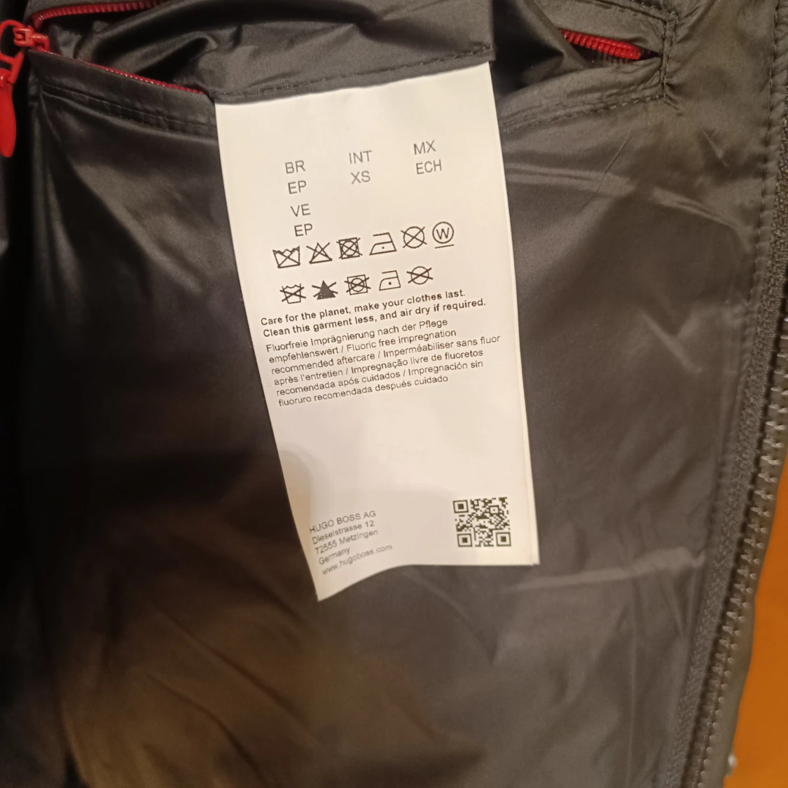 Svart pufferjacka från Hugo