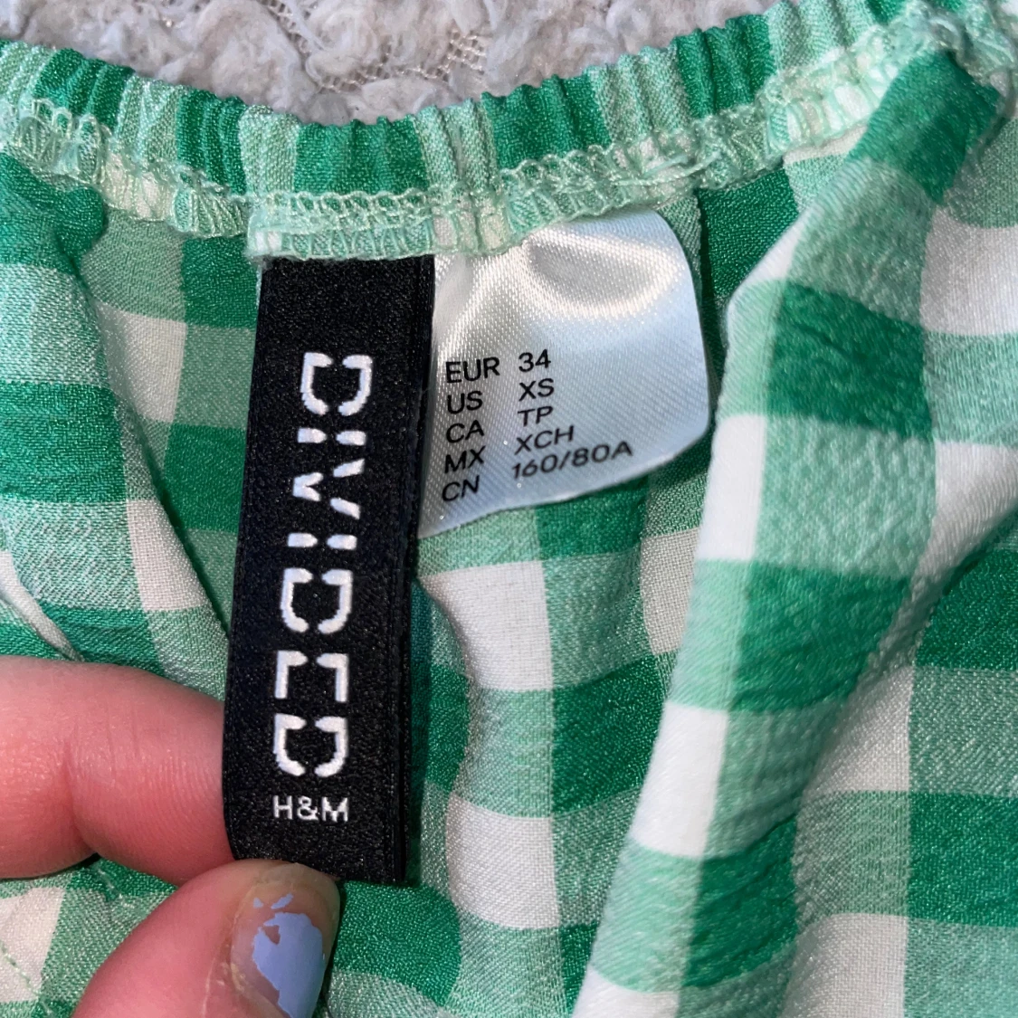 Grön och vit rutig klänning från H&M Divided - 91