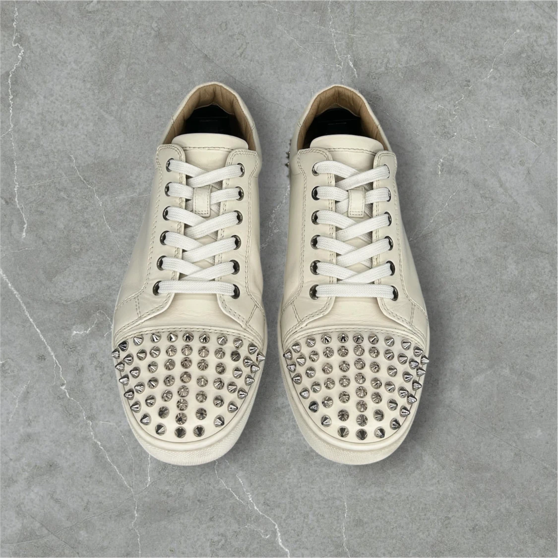 Louboutin Spike Krämvit 41 - 1