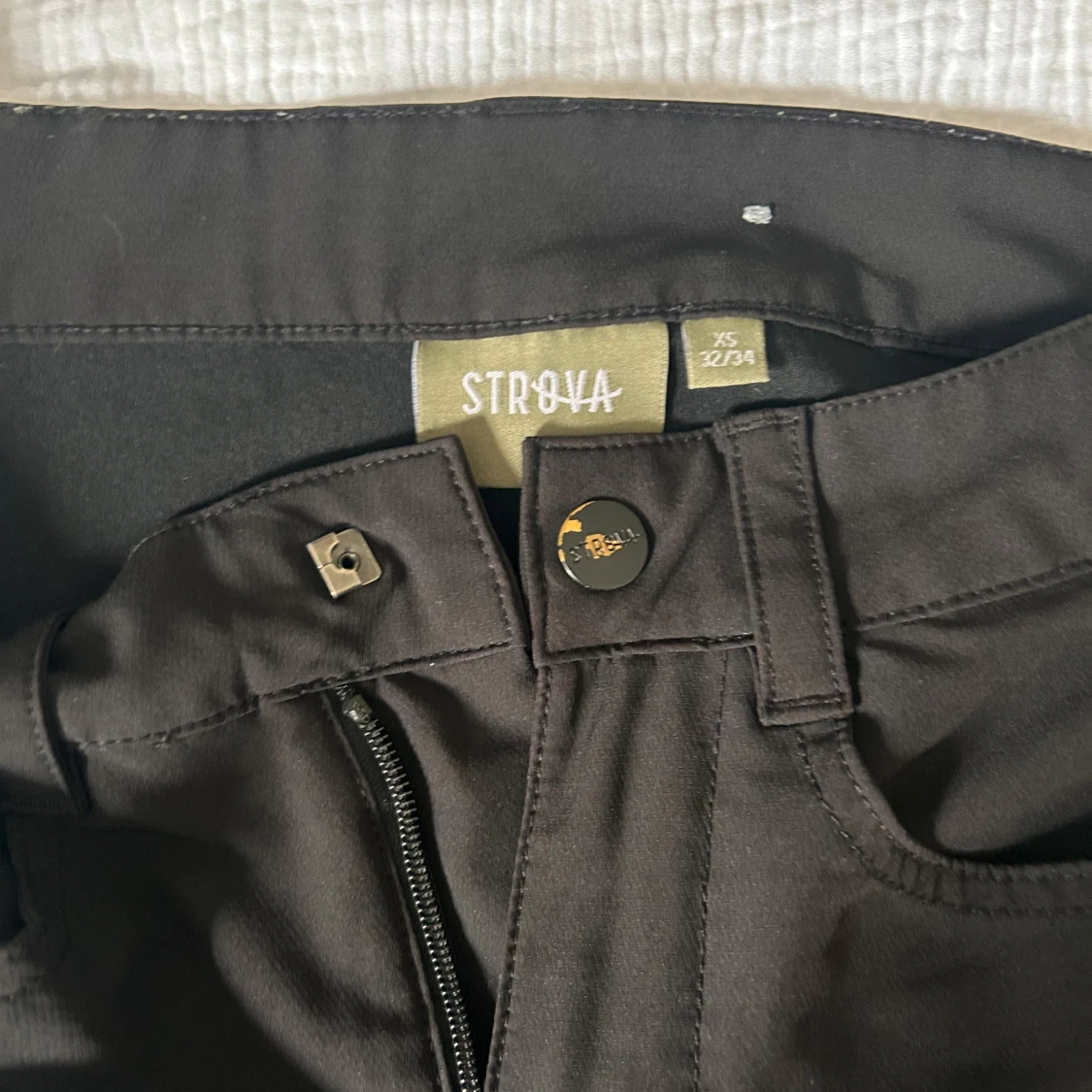 Svarta byxor från Strova - 2