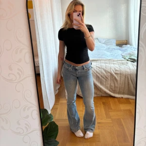 True Religion jeans - Snygga ljusblå jeans från True Religion. Superbra skick och knappt använda!