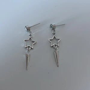 Supersöta örhängen🎀💕 - 59kr/paret🥰💘