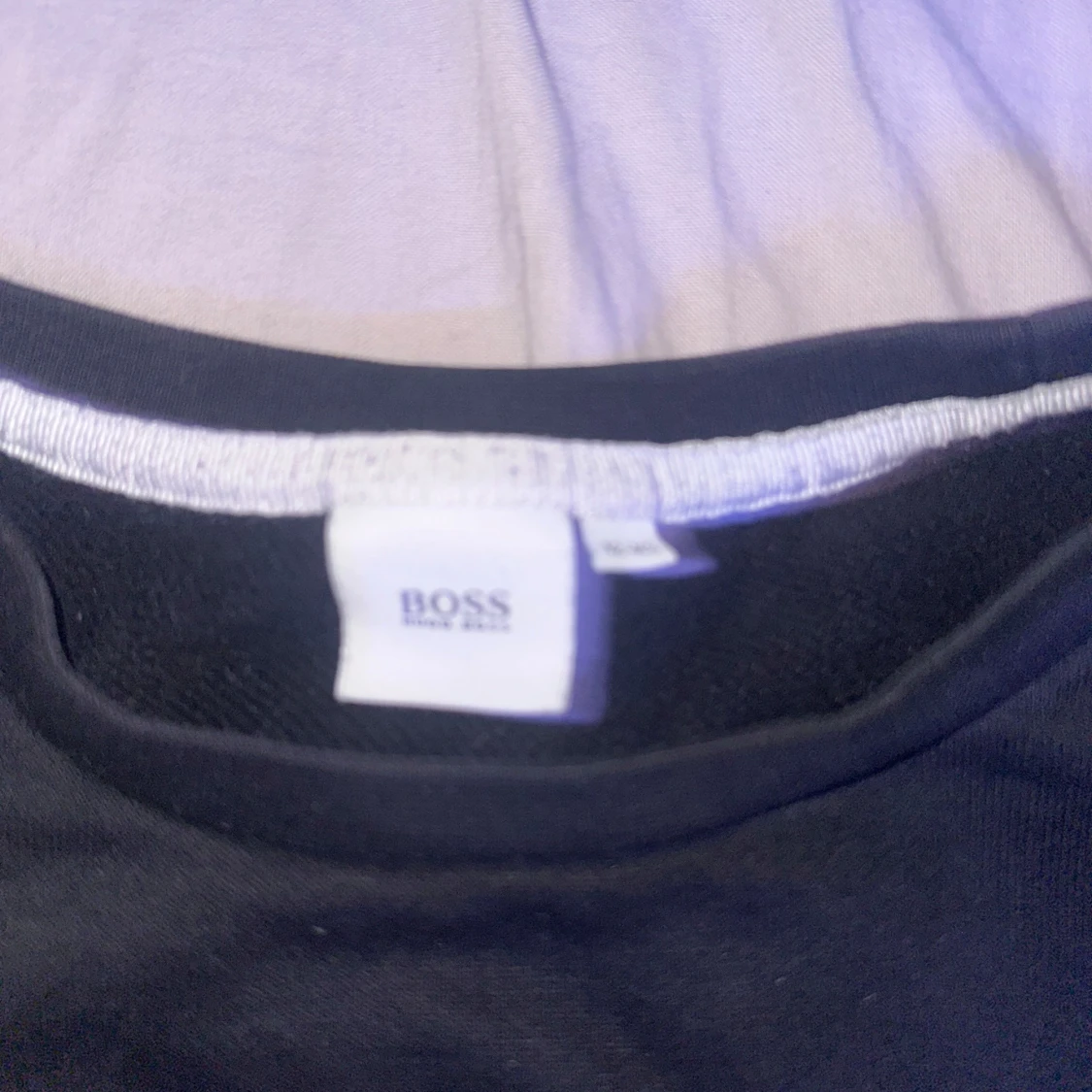 Svart tröja från Hugo Boss - 1