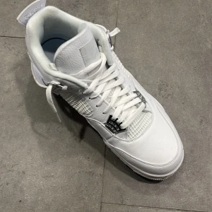 Jordan 4’s Pure money - 9/10 quality and they have been used for 1 week