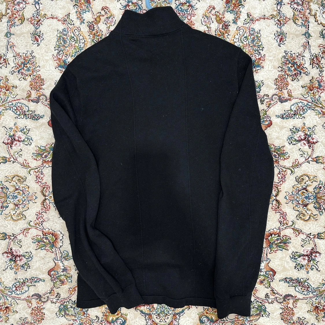 Svart tröja med dragkedja från Boss - 1