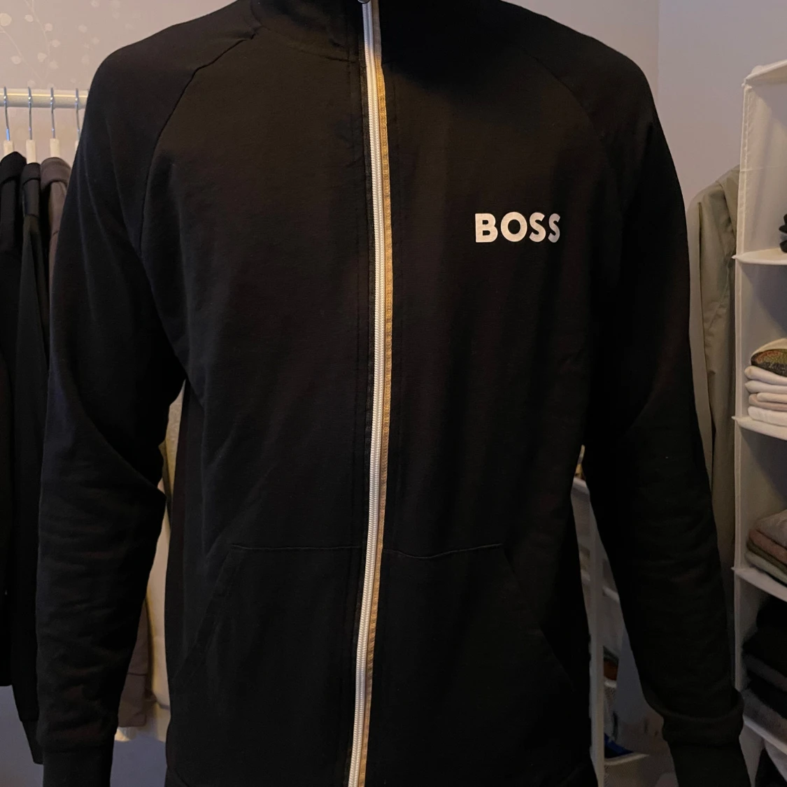 Boss zip-up