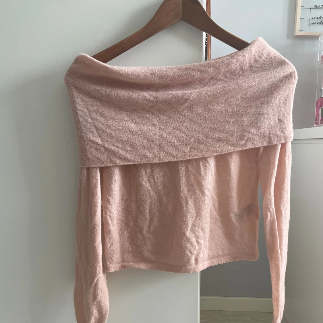 Rosa offshoulder tröja från Zara - 90